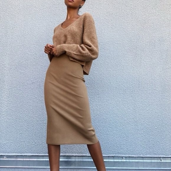 Babaton Dresses & Skirts - Aritzia Babaton Tan Knit Midi Pencil Skirt High Waist Back Slit Minimalist M
